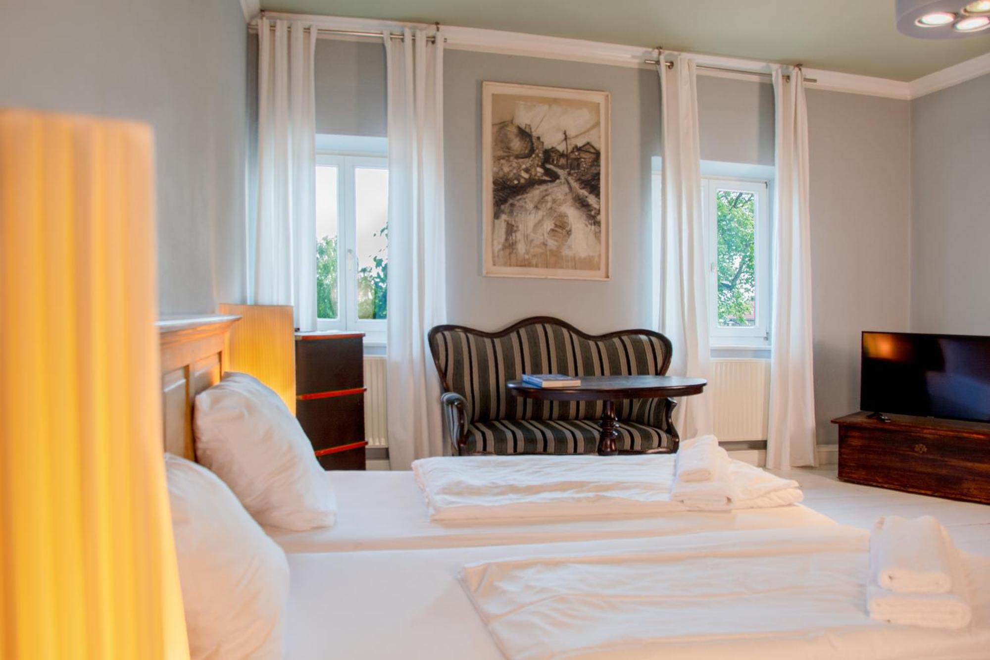 Gut Staudham Gasthof Und Events Hotel *